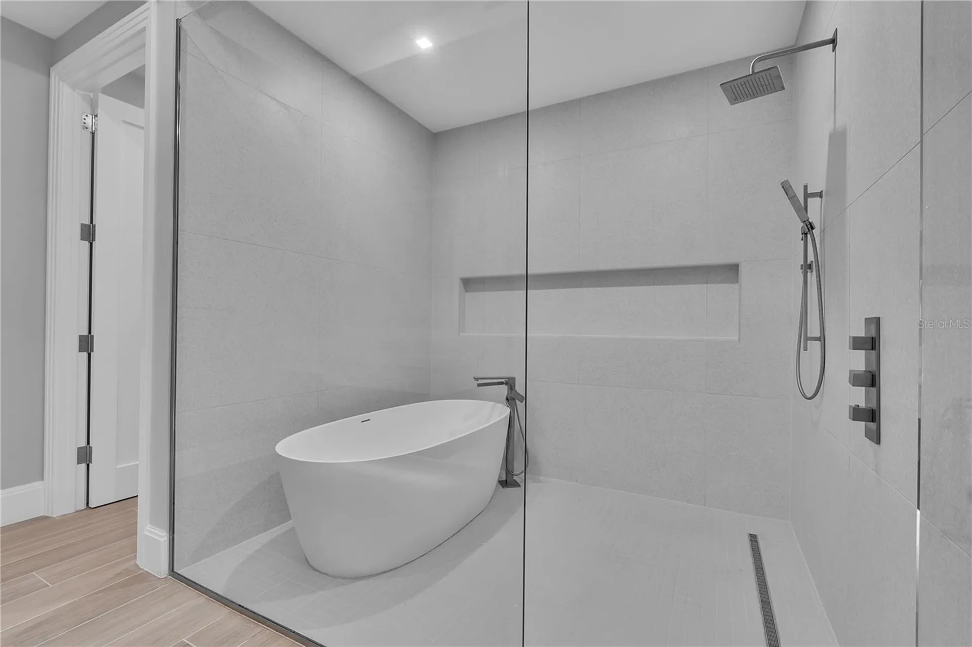 70 Avenida Veneccia Sarasota FL 34242