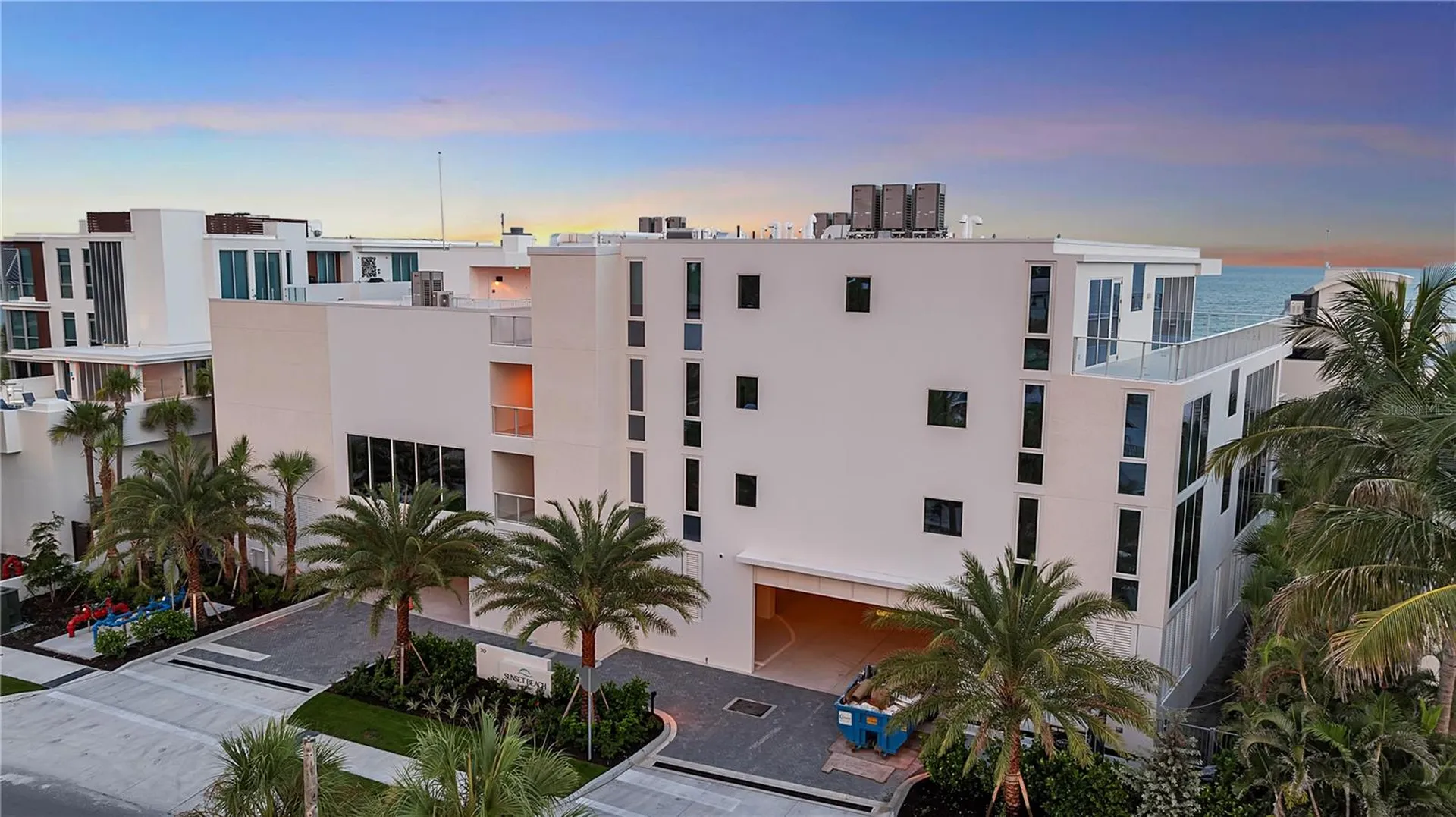 70 Avenida Veneccia Sarasota FL 34242