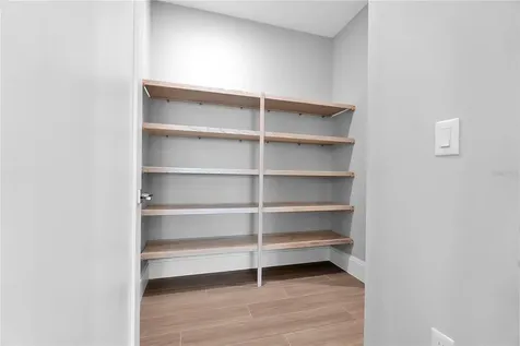70 Avenida Veneccia Sarasota FL 34242