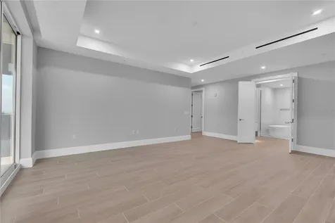 70 Avenida Veneccia Sarasota FL 34242