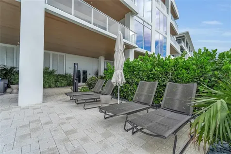 70 Avenida Veneccia Sarasota FL 34242