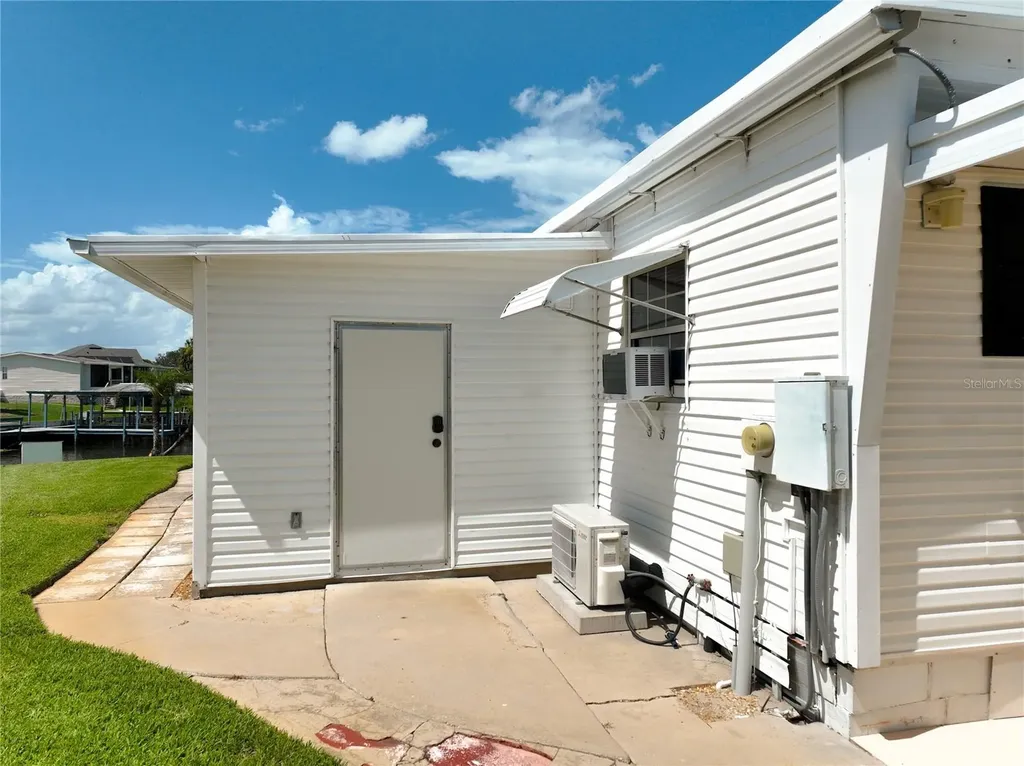 30041 Wausaukee Drive Tavares FL 32778