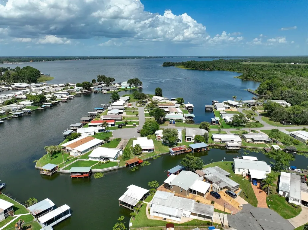 30041 Wausaukee Drive Tavares FL 32778