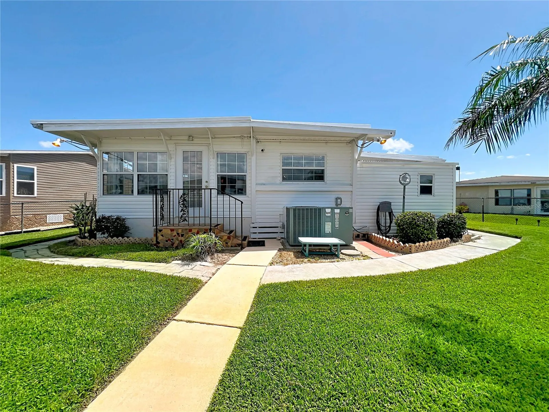 30041 Wausaukee Drive Tavares FL 32778