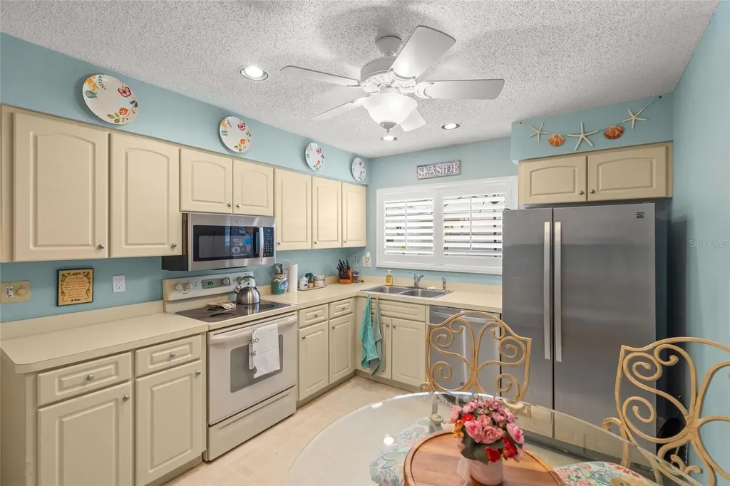 4562 Forest Wood Trail Sarasota FL 34241