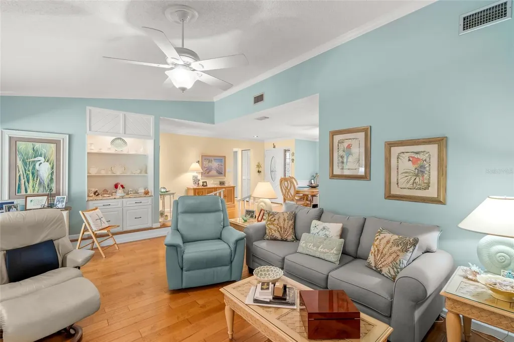 4562 Forest Wood Trail Sarasota FL 34241