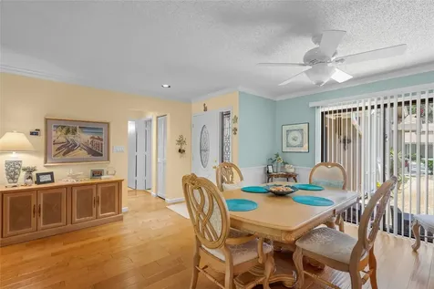 4562 Forest Wood Trail Sarasota FL 34241