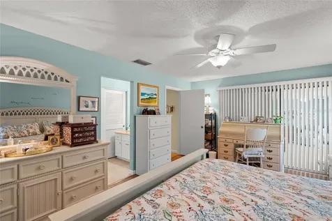 4562 Forest Wood Trail Sarasota FL 34241