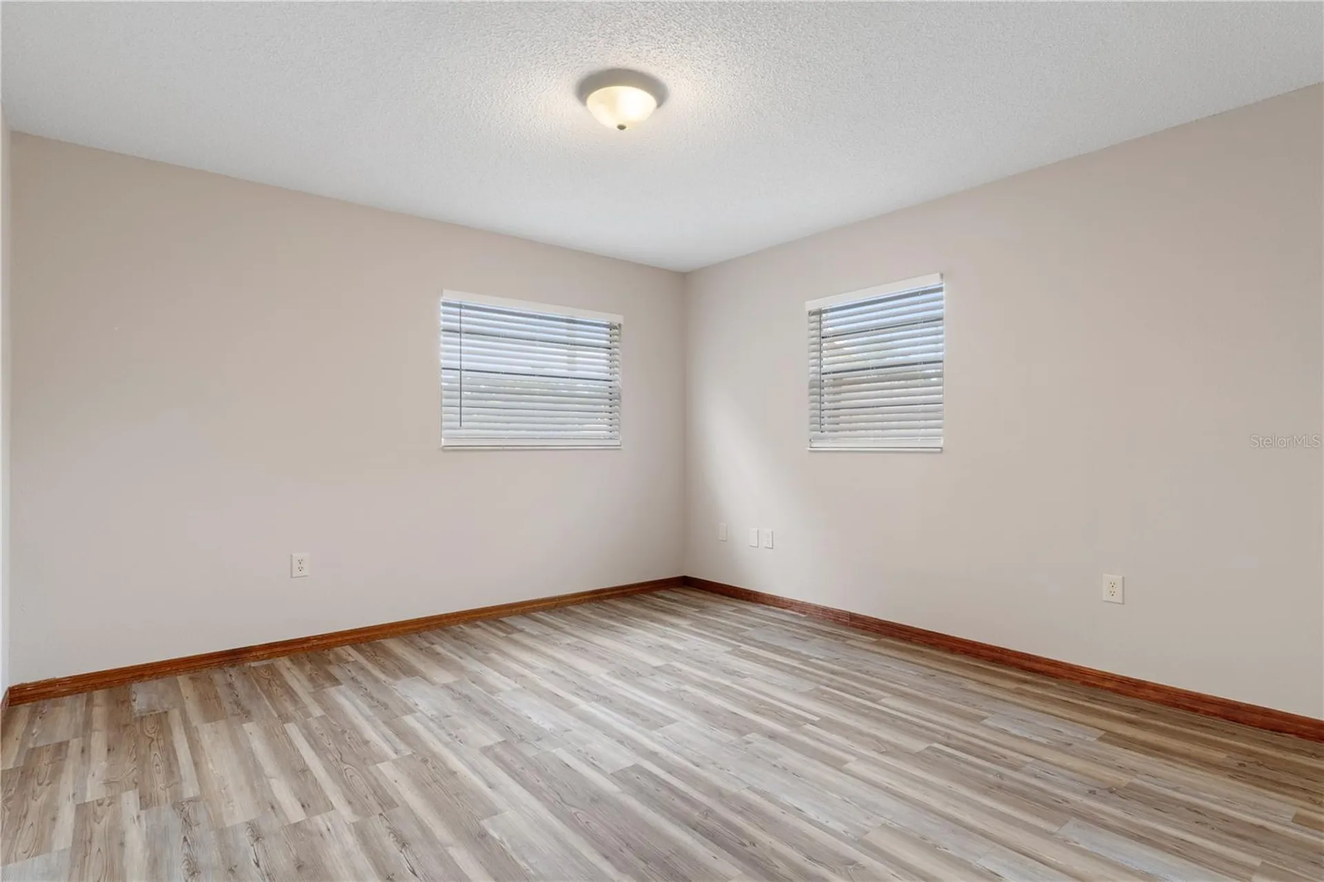 2354 Deltona Boulevard Spring Hill FL 34606