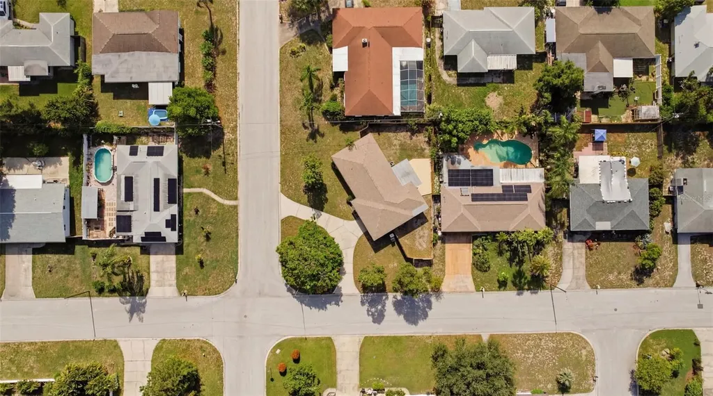 2051 Magnolia Drive Clearwater FL 33764