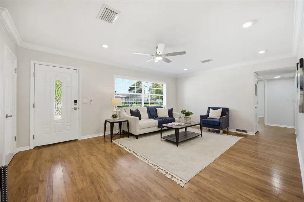 2051 Magnolia Drive Clearwater FL 33764