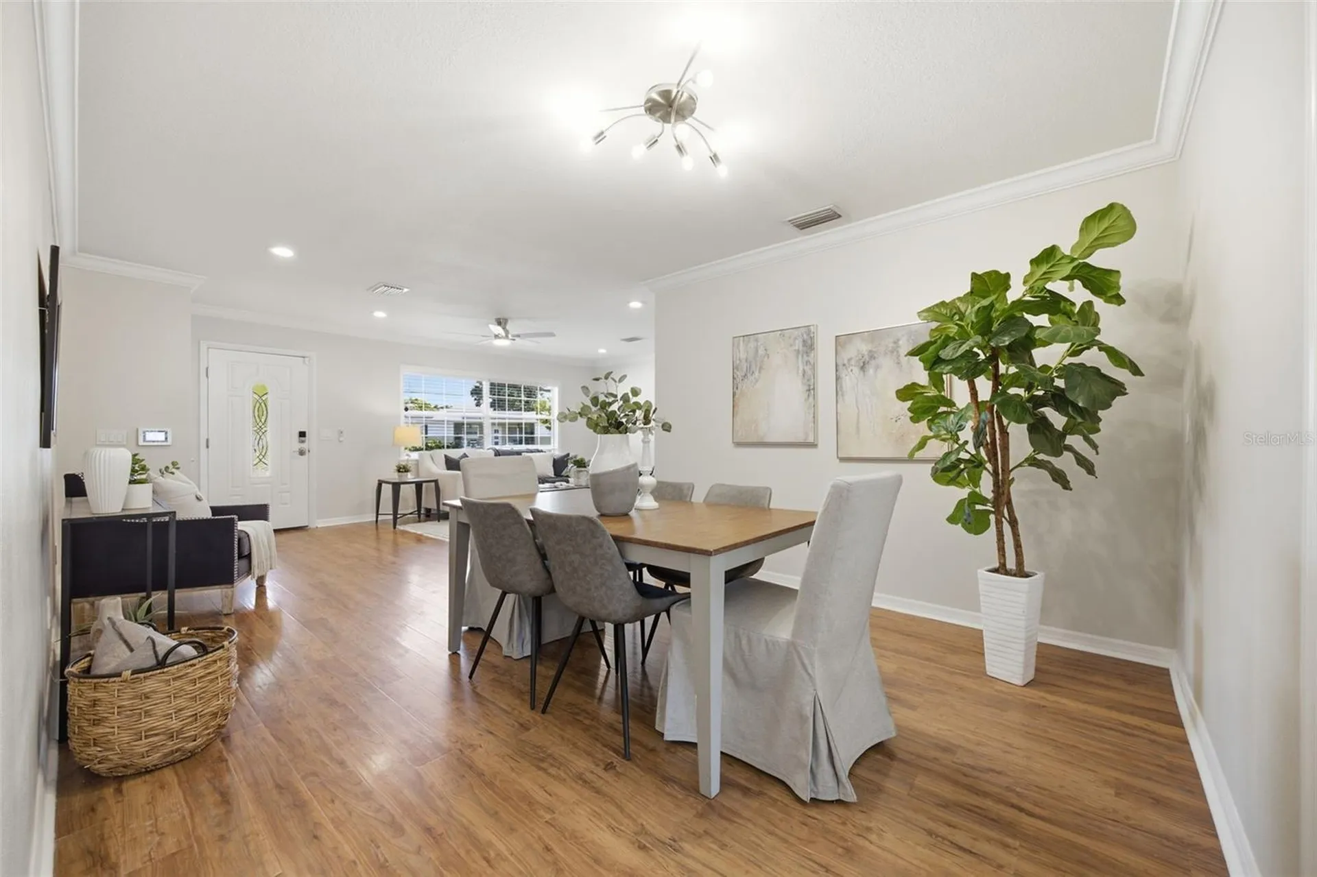 2051 Magnolia Drive Clearwater FL 33764