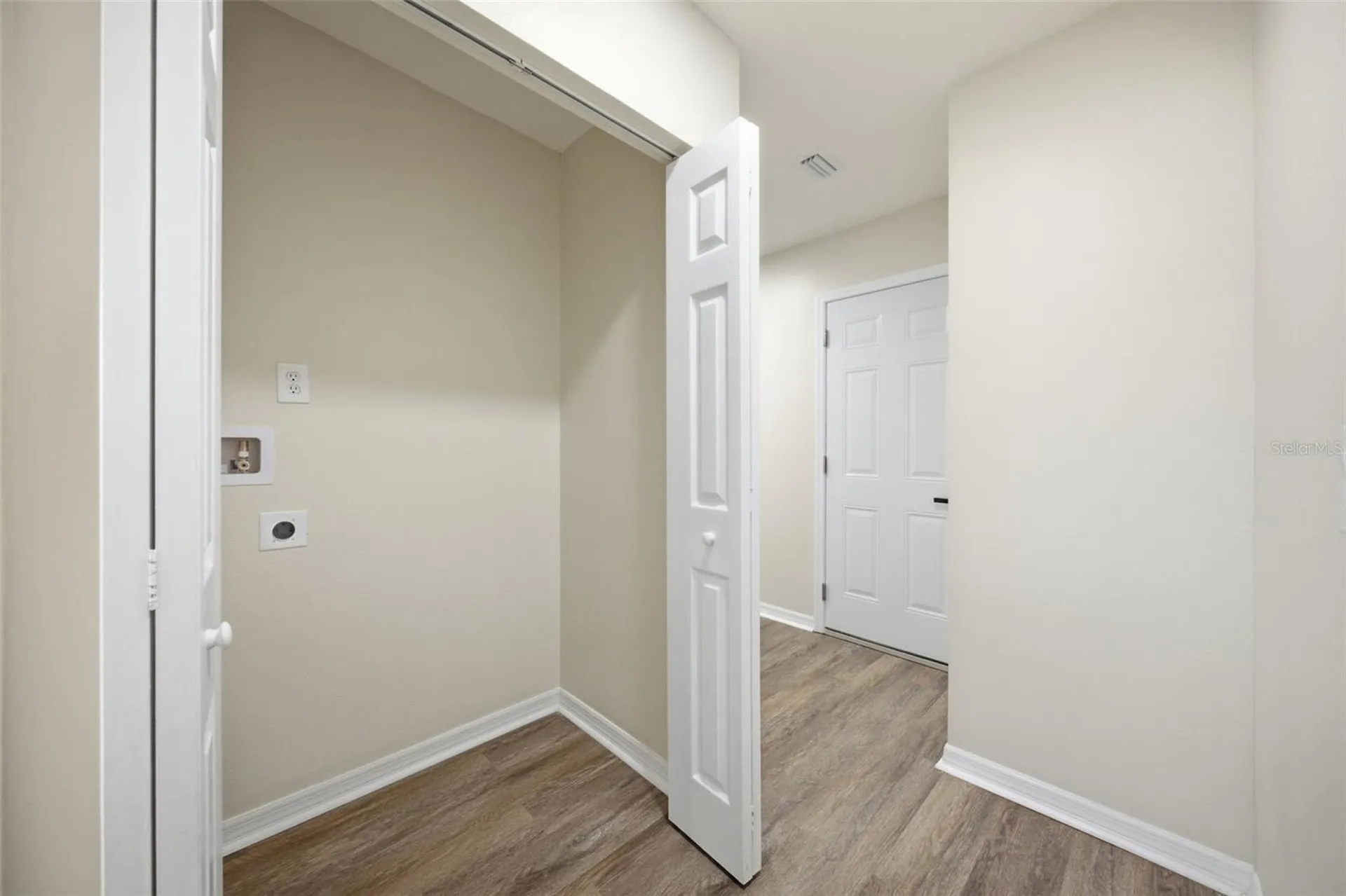 2051 Magnolia Drive Clearwater FL 33764