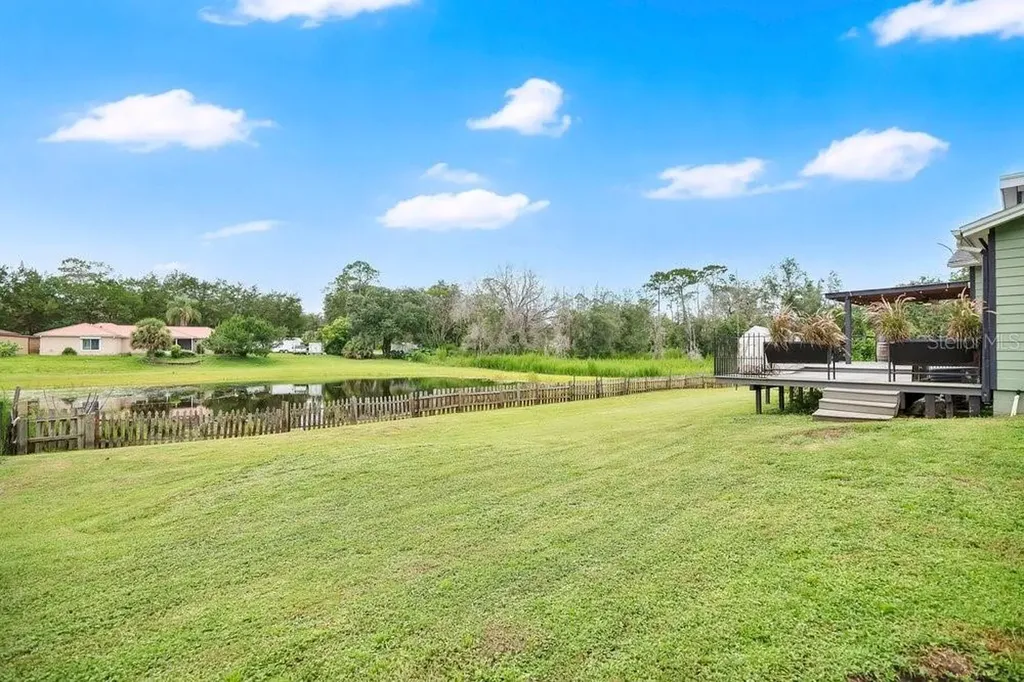390 N High Street Lake Helen FL 32744