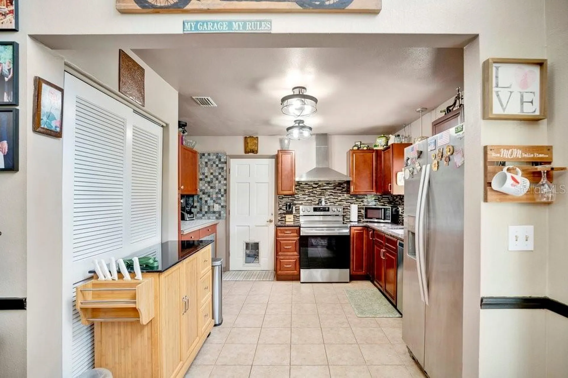 390 N High Street Lake Helen FL 32744