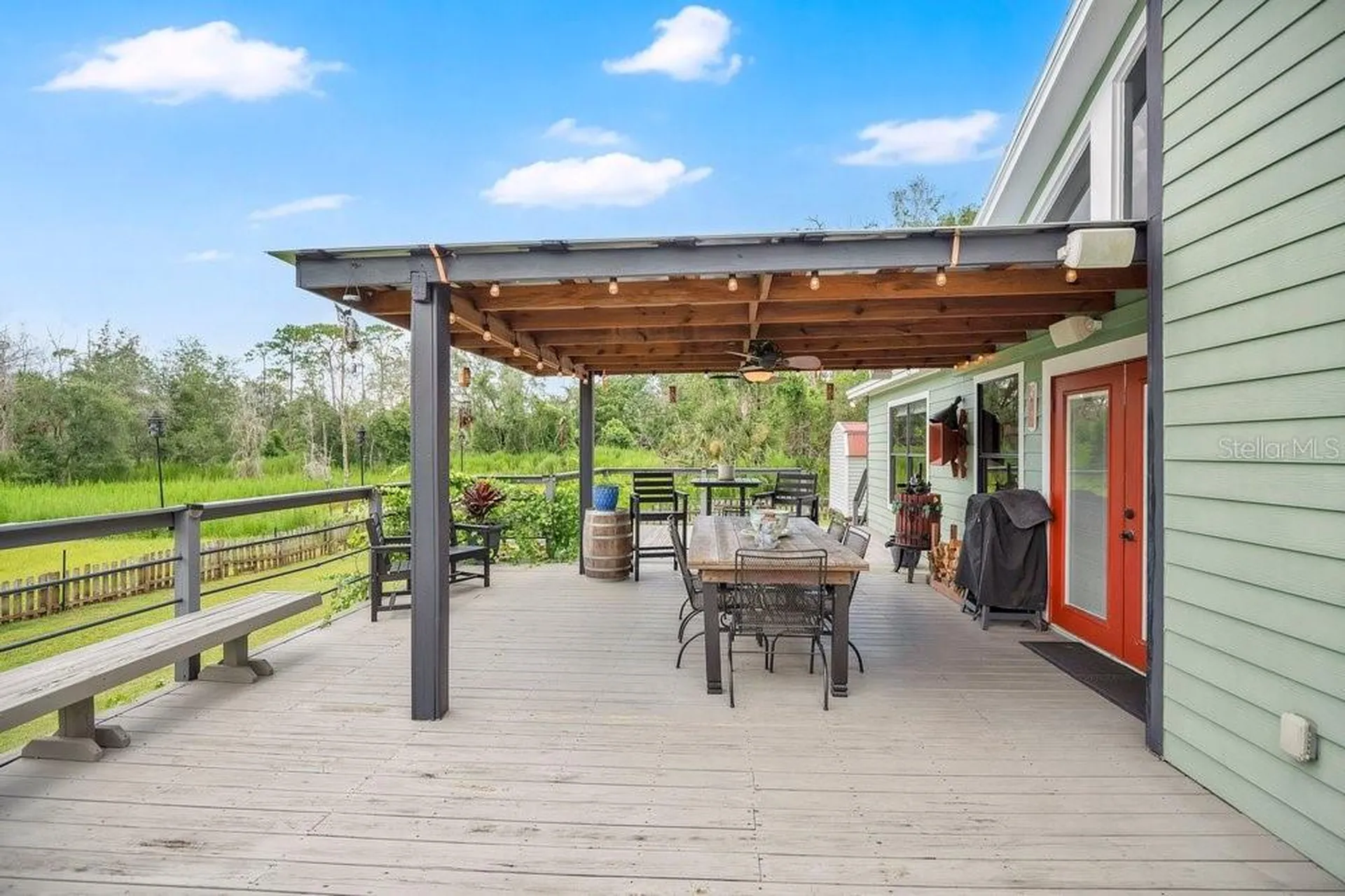 390 N High Street Lake Helen FL 32744