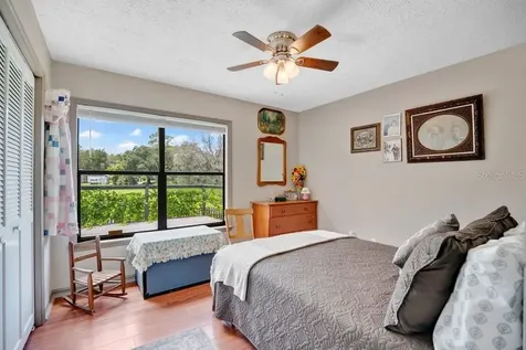 390 N High Street Lake Helen FL 32744