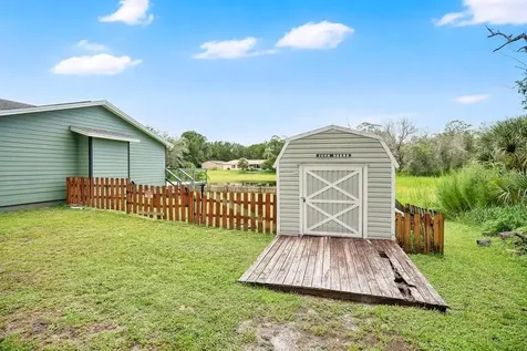 390 N High Street Lake Helen FL 32744