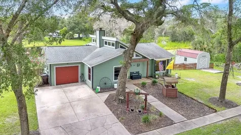 390 N High Street Lake Helen FL 32744