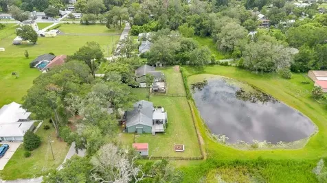 390 N High Street Lake Helen FL 32744