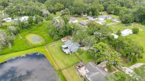 390 N High Street Lake Helen FL 32744
