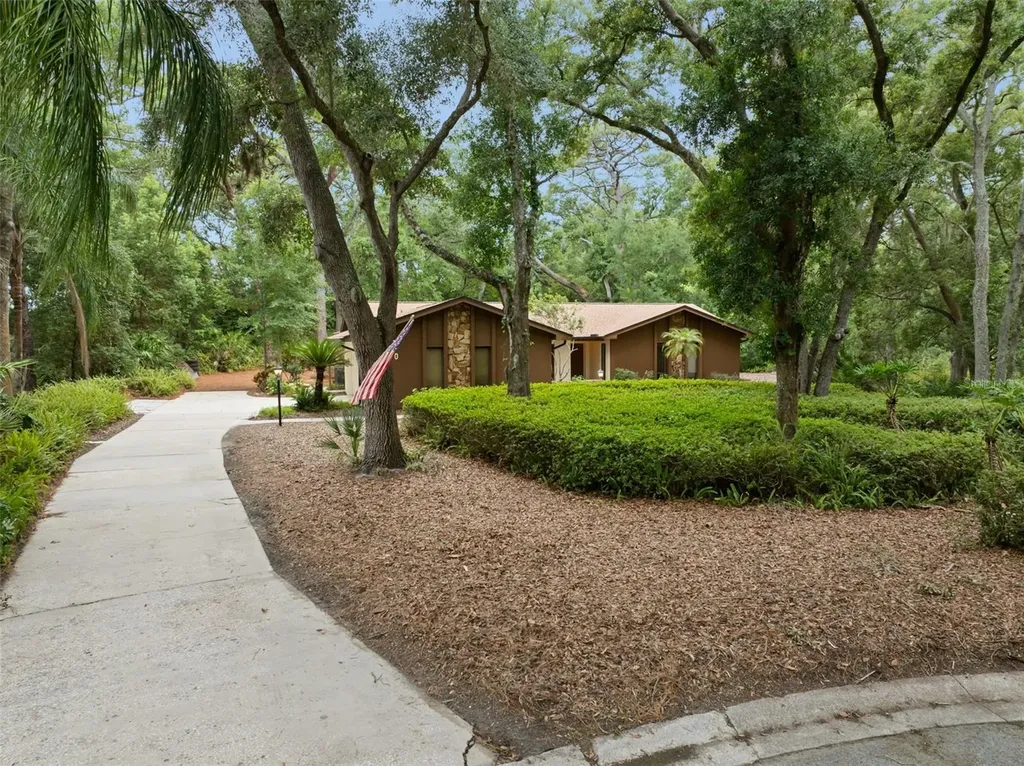 1660 Narnia Court Dunedin FL 34698
