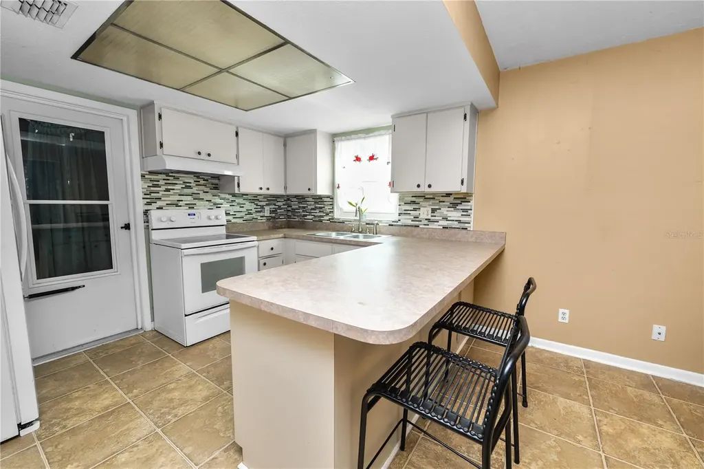 4820 Presidential Street Seffner FL 33584