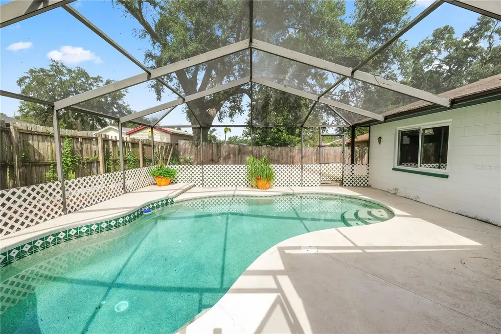 4820 Presidential Street Seffner FL 33584