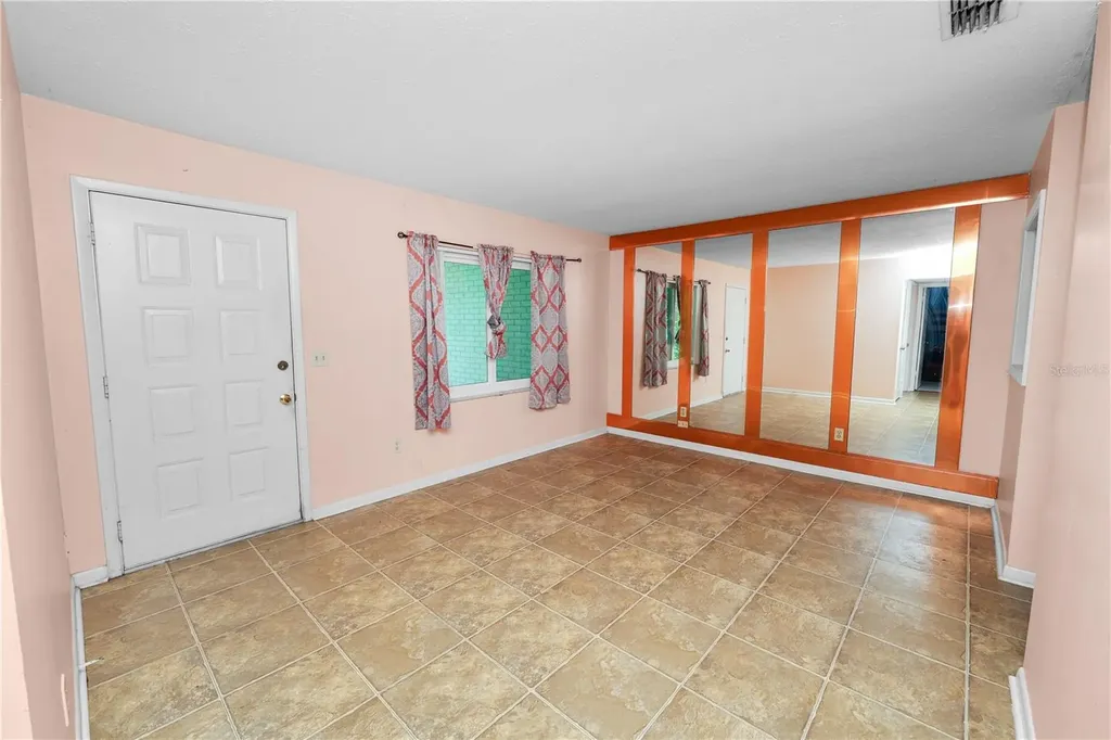 4820 Presidential Street Seffner FL 33584
