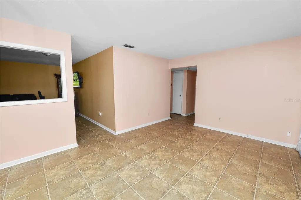 4820 Presidential Street Seffner FL 33584