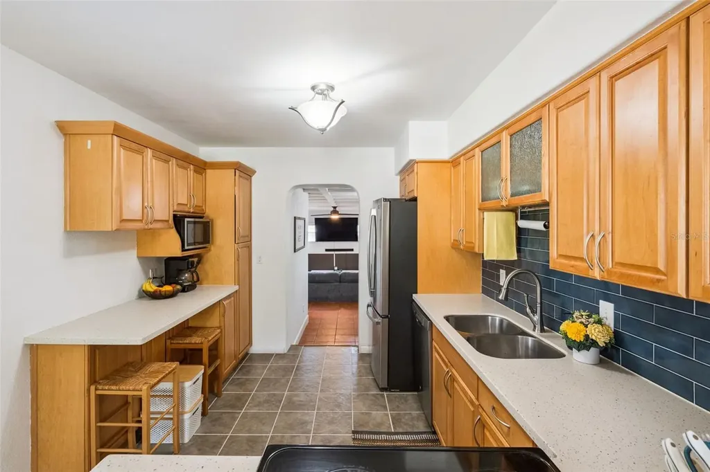 817 Romano Avenue Orlando FL 32807