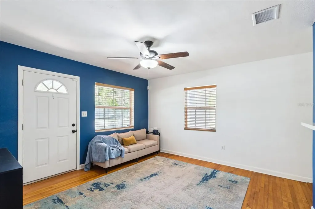817 Romano Avenue Orlando FL 32807
