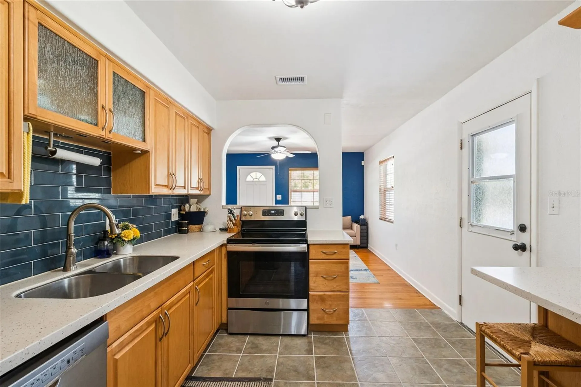 817 Romano Avenue Orlando FL 32807