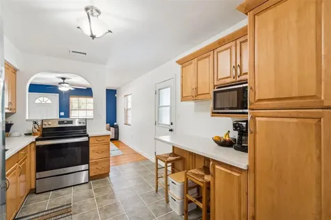 817 Romano Avenue Orlando FL 32807