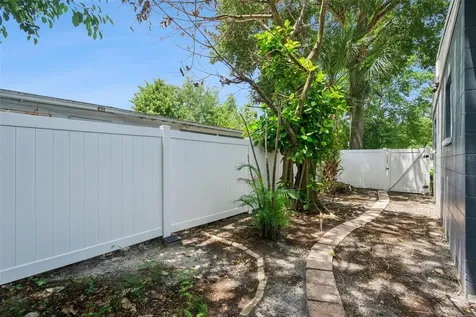 817 Romano Avenue Orlando FL 32807
