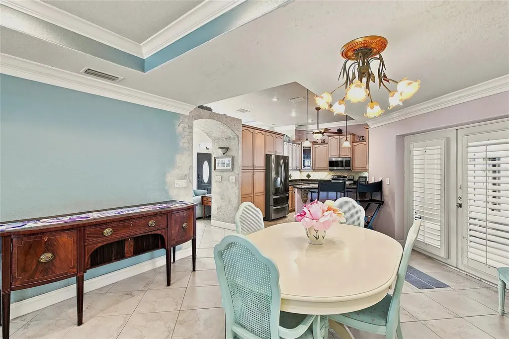 652 N Elm Street Englewood FL 34223