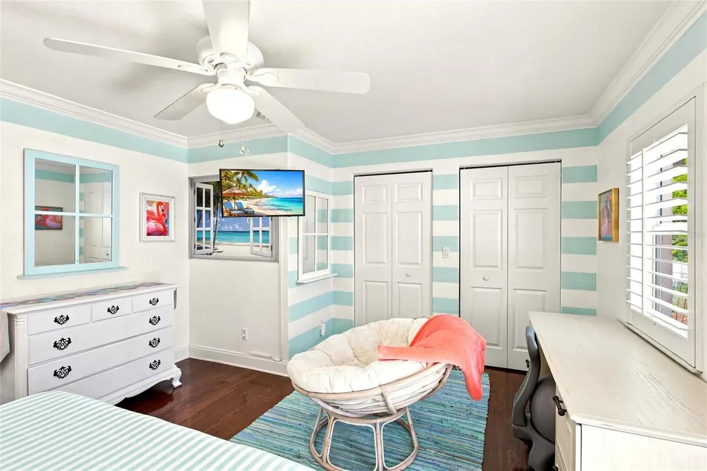 652 N Elm Street Englewood FL 34223