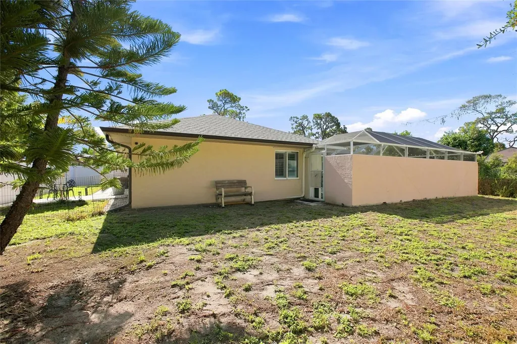 652 N Elm Street Englewood FL 34223