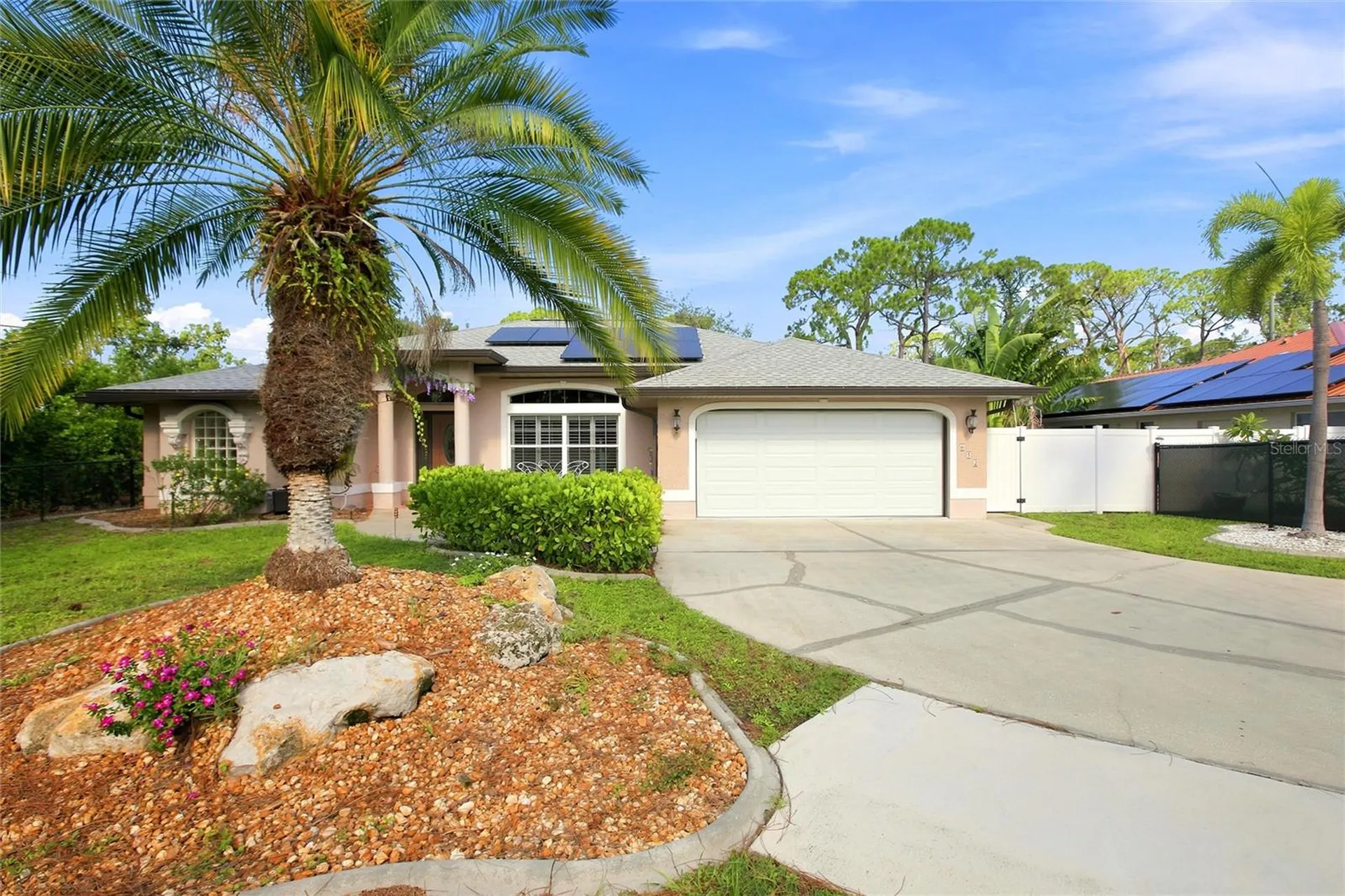 652 N Elm Street Englewood FL 34223