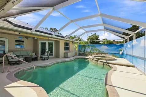 652 N Elm Street Englewood FL 34223