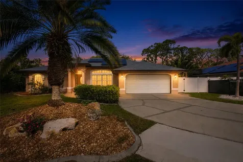 652 N Elm Street Englewood FL 34223