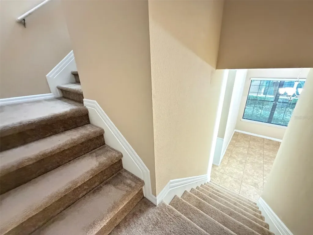 5722 Kinglethill Drive Lithia FL 33547