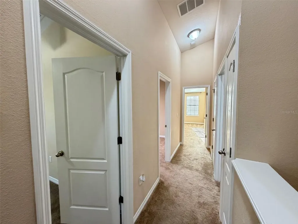 5722 Kinglethill Drive Lithia FL 33547