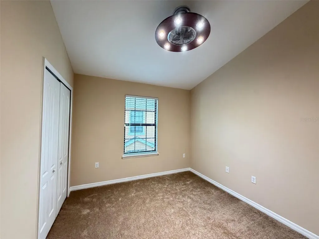 5722 Kinglethill Drive Lithia FL 33547