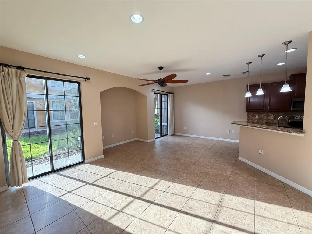 5722 Kinglethill Drive Lithia FL 33547