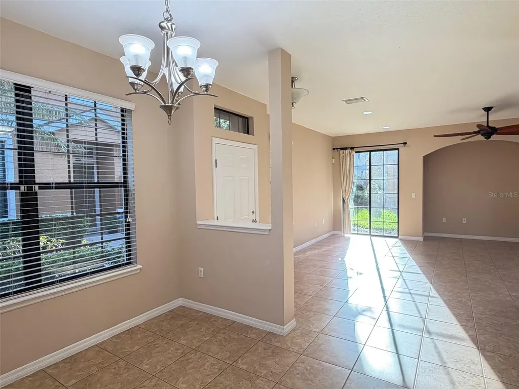 5722 Kinglethill Drive Lithia FL 33547