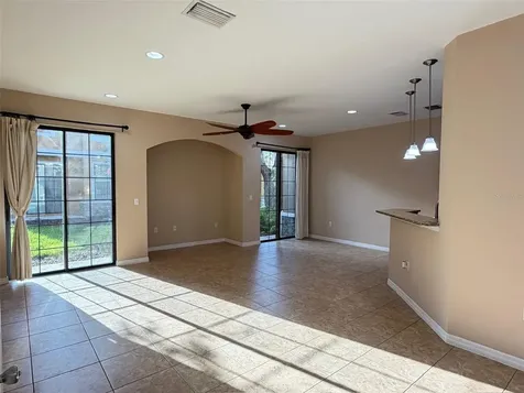5722 Kinglethill Drive Lithia FL 33547