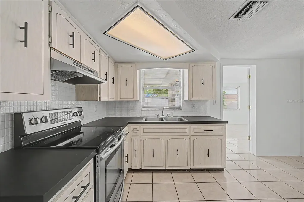 9830 Rainbow Lane Port Richey FL 34668