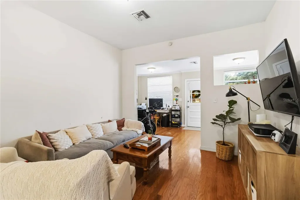 2442 Novus Street Sarasota FL 34237