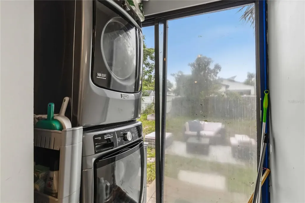2442 Novus Street Sarasota FL 34237